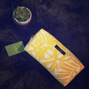 NWT Kate Spade Cosmetics Case